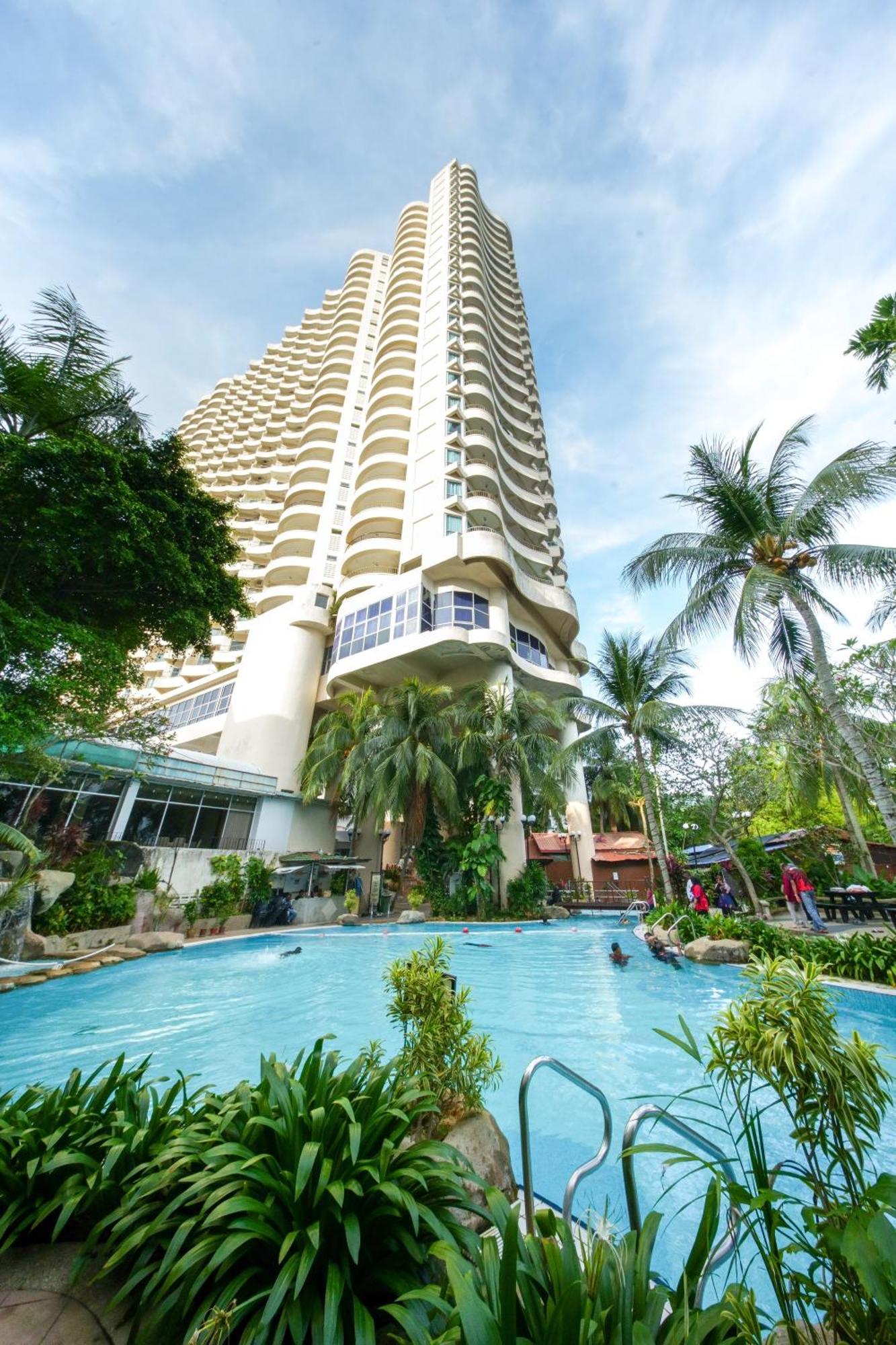Rainbow Paradise At Tanjung Bungah Tanjung Bungah  Exteriör bild